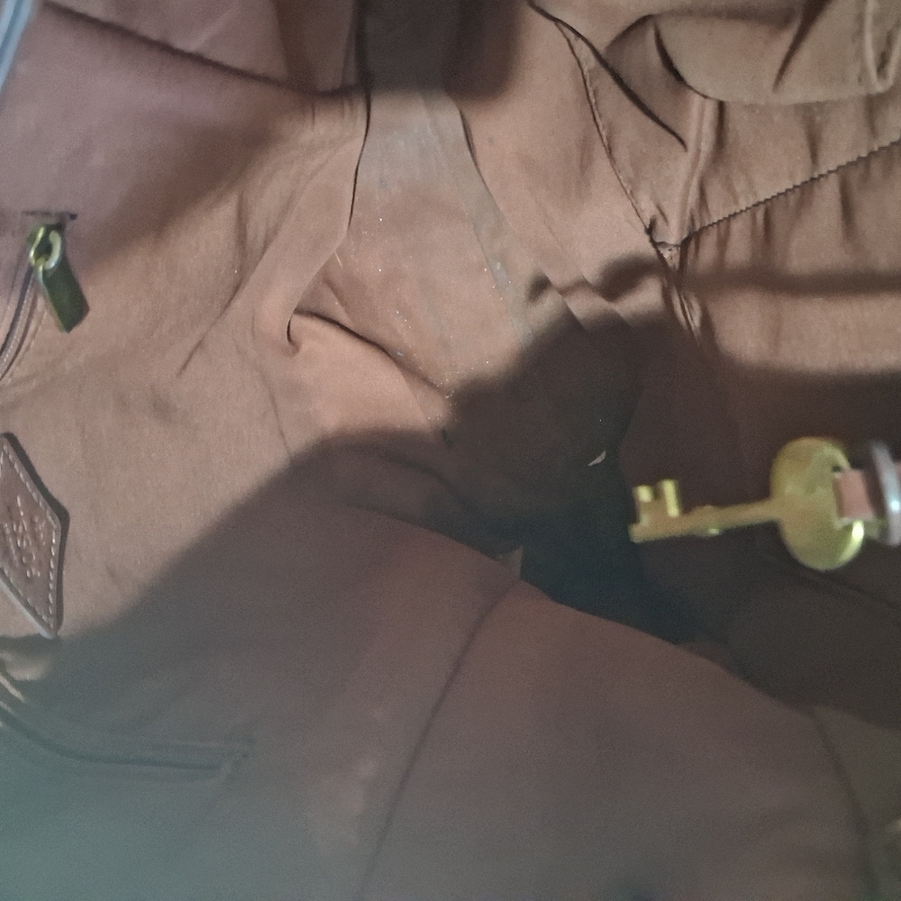 Fossil Brown Leather Tote with Key Charm - Picture 5 of 6